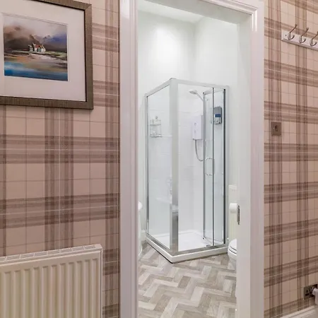 West Highland Apartments Milngavie - The Nevis Exterior foto